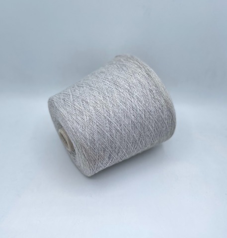 New Mill (пр.Италия),art- Velox 1450м/100гр,40% меринос, 10% кашемир, 25% вискоза, 25% полиамид. цвет- Светло-серый(671/768), арт.31973