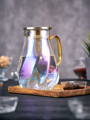 Стеклянный кувшин с крышкой фильтром рельефный, перламутровый для воды и других напитков 1,5 литра