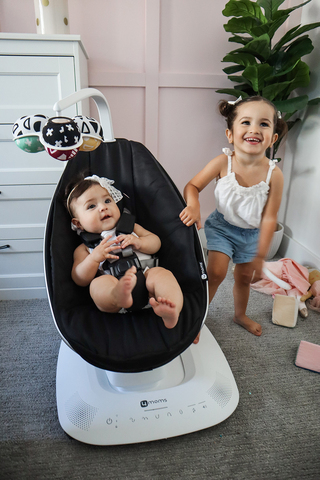Кресло-качалка 4moms mamaRoo New черная