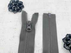 Молния трактор литая T5, L 40 см, серо-бежевый