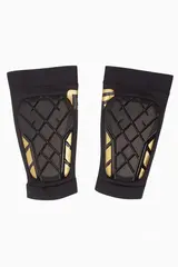 Футбольные щитки G-Form Pro-S Elite X CE - черный