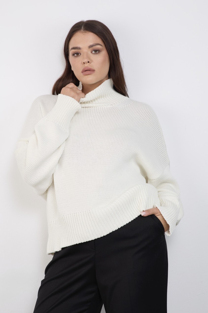 Свитер вязаный, молочный