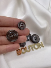 Пуговицы на прокол ХугоБ. темно-коричневые с перламутровым переливом