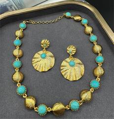 73345- Серьги РАКУШКИ в стиле Schiaparelli с круглыми подвесками