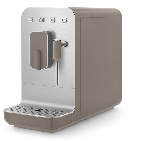 Автоматическая кофемашина Smeg BCC02TPMEU