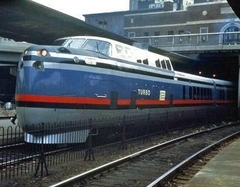 Модель поезда Rapido Turbotrain