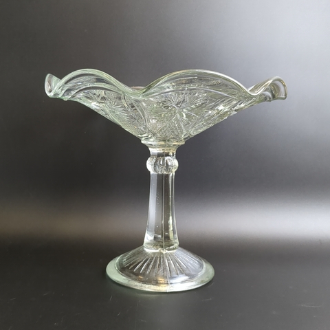 Ваза конфетница на высокой ножке "Васильки" ГХЗ ,с фестончатым краем, прессованное стекло, геометрический декор, винтаж 19- начало 20 века, Царская Россия (94)