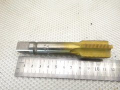 Метчик м/р правый М22×1,5 с напылением КиБ №1