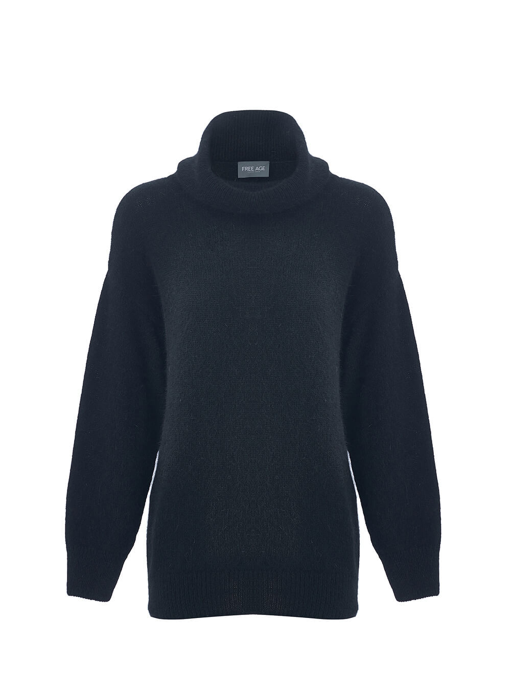 Женский свитер черного цвета из ангоры - фото 1