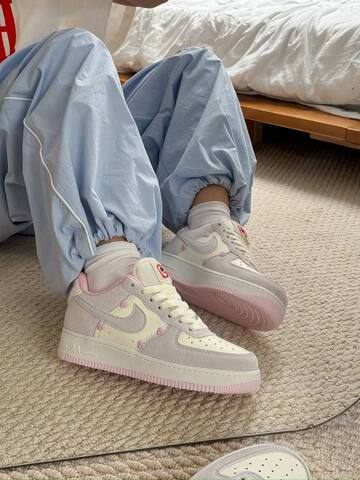 Nike Air Force 1 Low