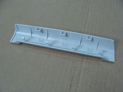 облицовка ручки подлокотника двери УАЗ 3163 левая (серебро)   3163-90-6826083-01