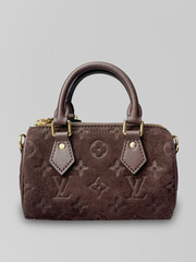 Сумочка M81085 замшевая на коротких ручках с ремешком в комплекте