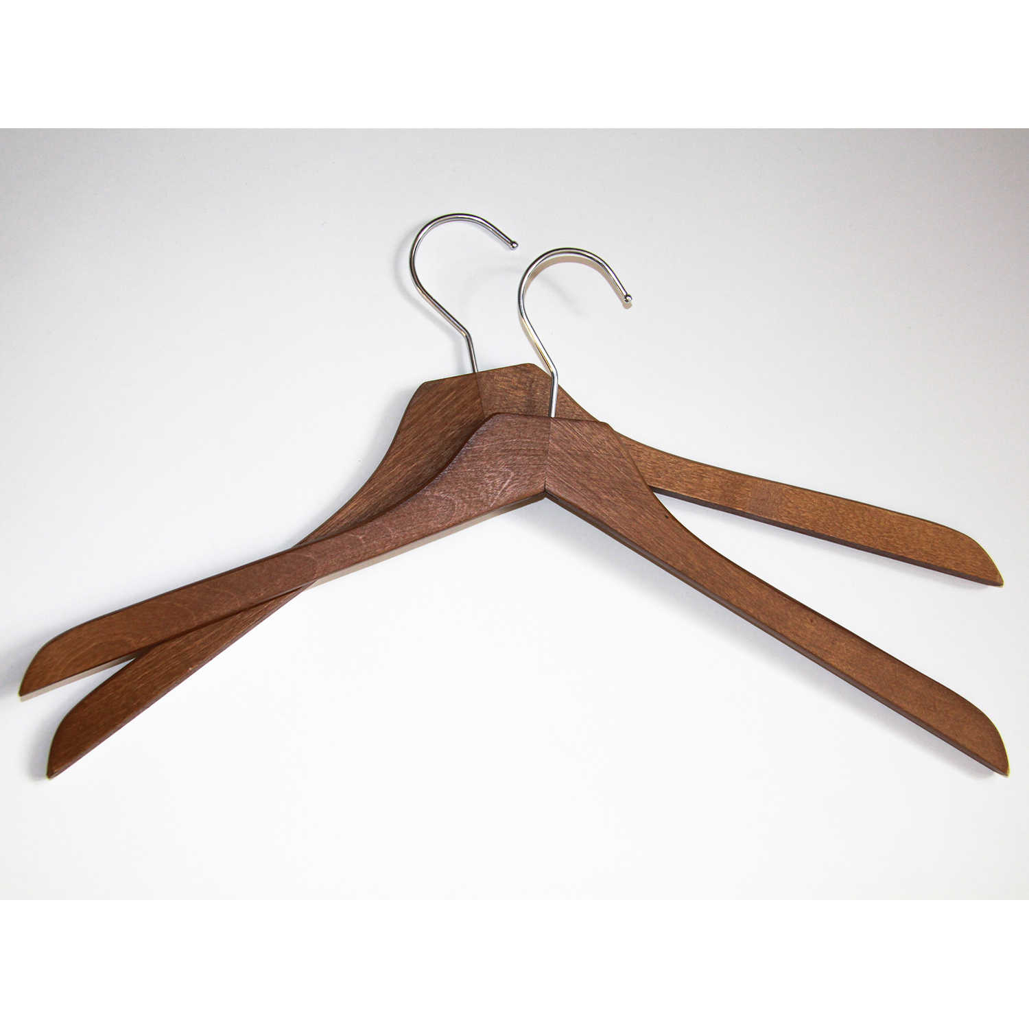 Вешалки-плечики Brabix для одежды из дерева 3 штуки размер 48-50