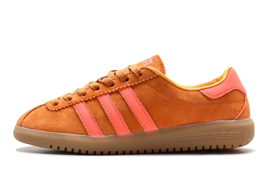 adidas Bermuda.