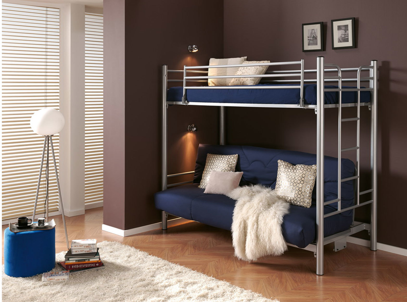 Модели двухъярусных кроватей с диваном фото