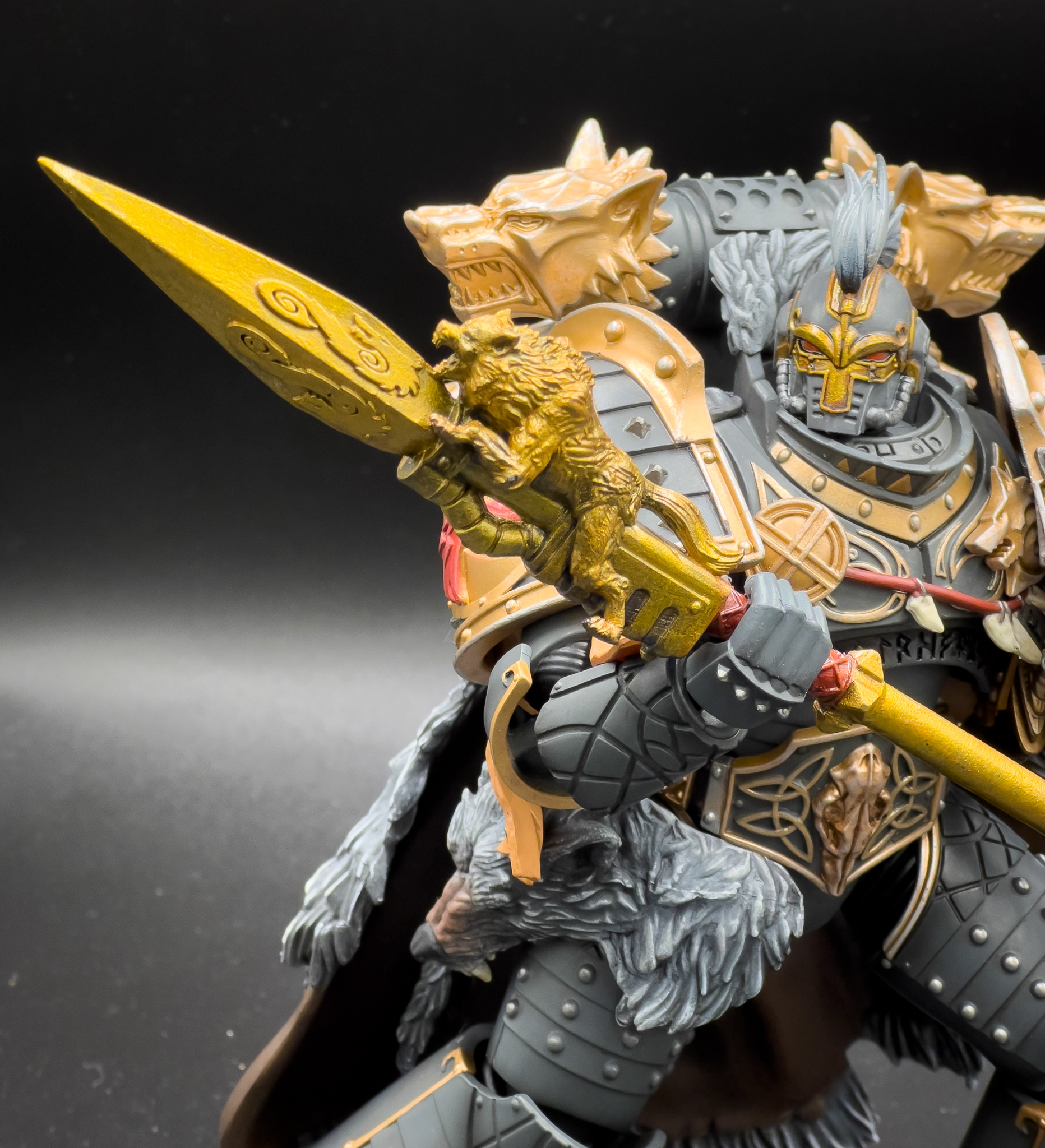 Helmet & Spear of Leman Russ