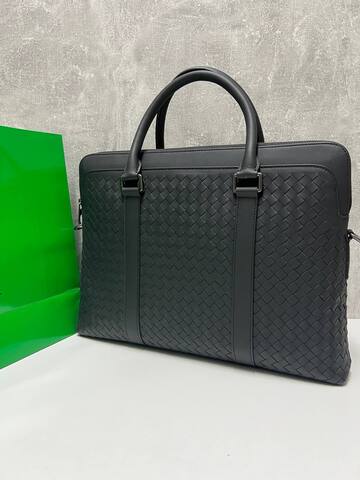 Кожаный портфель Bottega Veneta Intrecciato 38 с плечевым ремнем