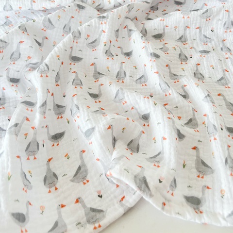 Пеленка муслин "Гуси серые"