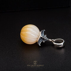 Кулон женский "Доугун". Серебро, медовый нефрит.