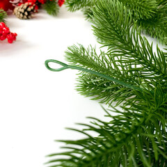 Еловая лиана искусственная, пушистая, 1,8 м длина, около 120 лапок, набор 1 шт