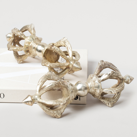 ДЕРЖАТЕЛЬ БУМАГИ КОРОЛЕВСКИЕ РЕГАЛИИ PAPERWEIGHT 2 CROWNS SILVER