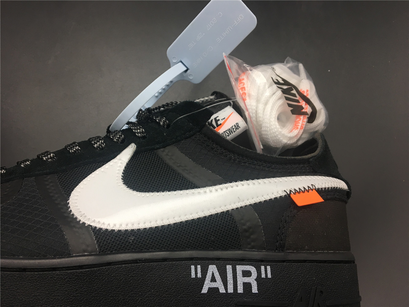 Off-White x Nike Air Force 1 Low Black 