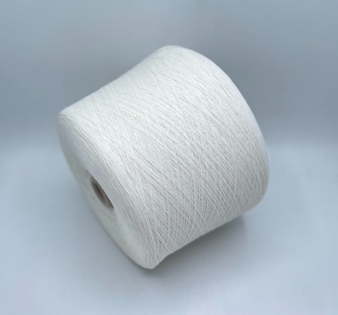 Casa del Filato(пр.Италия),art.Bobby, 1500м/100гр. 5% кашемир, 25% Меринос, 45% вискоза, 25% полиамид,цвет-Молочный(325/325) ,арт.36816