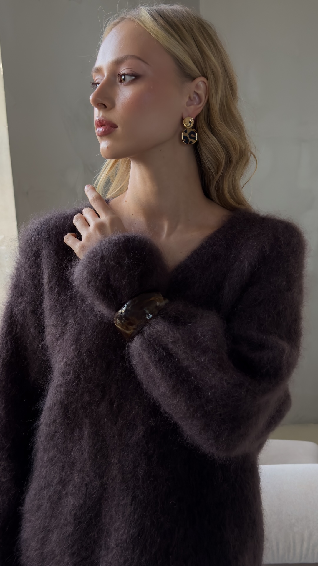 Браслет из пластика с кварцевым узором