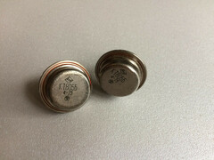 Кт805б 4-77. Транзистор гт806. Транзисторы с позолотой. Кт805а озонатор. Кт802.