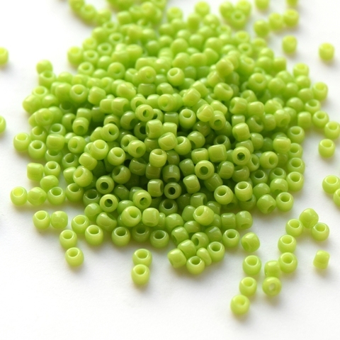 Бисер Тохо круглый 11/0 0044 салатовый/Toho round