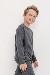джемпер  для мальчика  КР 302229/тем.серый меланж к422