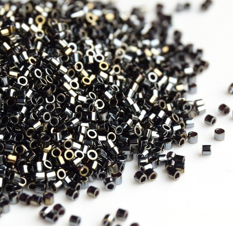 DBS-0026 Бисер цилиндрический Миюки делика 15/0 /Miyuki delica 15/0 Metallic Black Luster