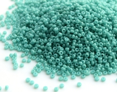 15/0 RR-4475 Duracoat opaque sea opal