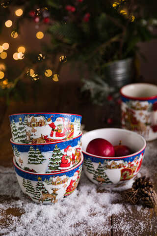 Салатник порционный 14см Certified Int. Int. Мастерская Санта-Клауса Зайчонок и бельчонок