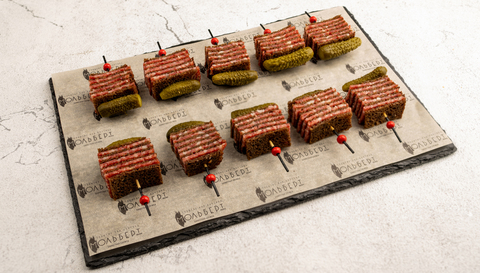 Канапе салями с корнишоном, 20 шт.