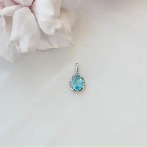 Подвеска Капля с голубым фианитом, 15*8 мм, родий, П410