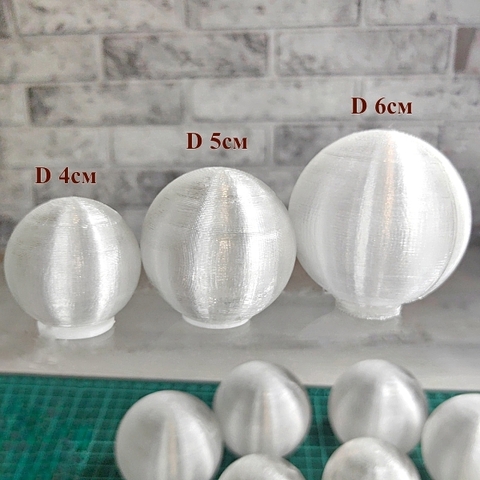 Плафоны без основания на резьбе. D 4см, 5см, 6см по 5шт. Пластик (15шт)