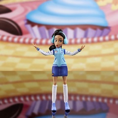 Жасмин в комфортном наряде. Ральф против интернета