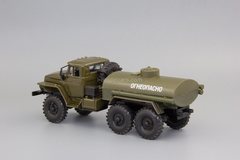 Ural-4320 gasoline tanker khaki Elecon 1:43