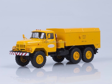 ZIL-131 UMP-350 unitized engine preheater 1975 Aeroflot AutoHistory 1:43