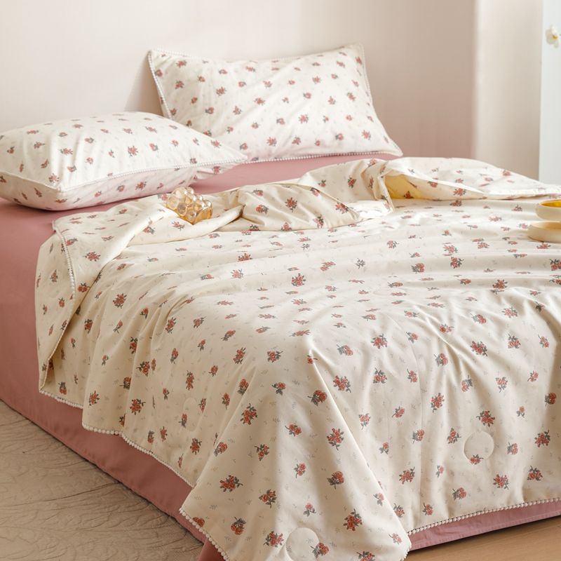 Комплект постельного белья Семейный (2 одеяла) Хлопок красные цветы