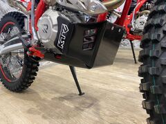 Пластиковая защита KTZ для мотоцикла Rockot R5X Rampage (4T ZS175FMM. б.вал) 2024