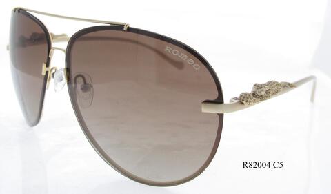 R82004