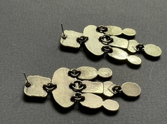 Серьги длинные с подвесками с цветными камнями в винтажном стиле