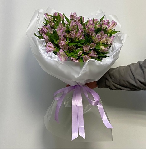 Букет из 11 альстромерий микс