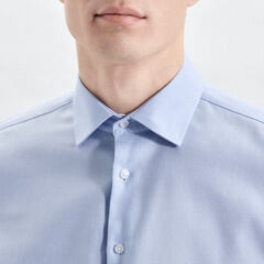 Сорочка мужская Seidensticker Slim Fit 01.693650-11 из фактурной ткани голубая