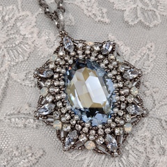 Мастер-класс по броши или кулону Отражение