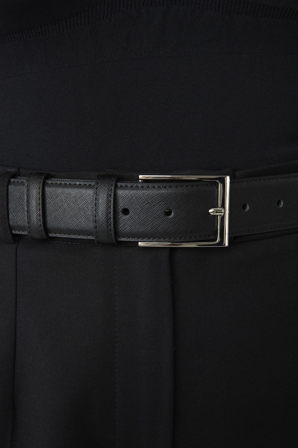 Классический ремень из кожи saffiano с пряжкой серебро, 35 мм, черный
