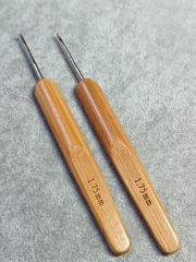 Крючок металлический с бамбуковой ручкой, 1,75 мм