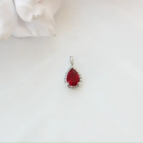 Подвеска Капля с красным фианитом, 15*8 мм, родий, П412